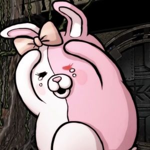 Meet your Posher, Juliette